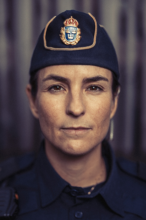 Ett porträtt på en kvinnlig polis